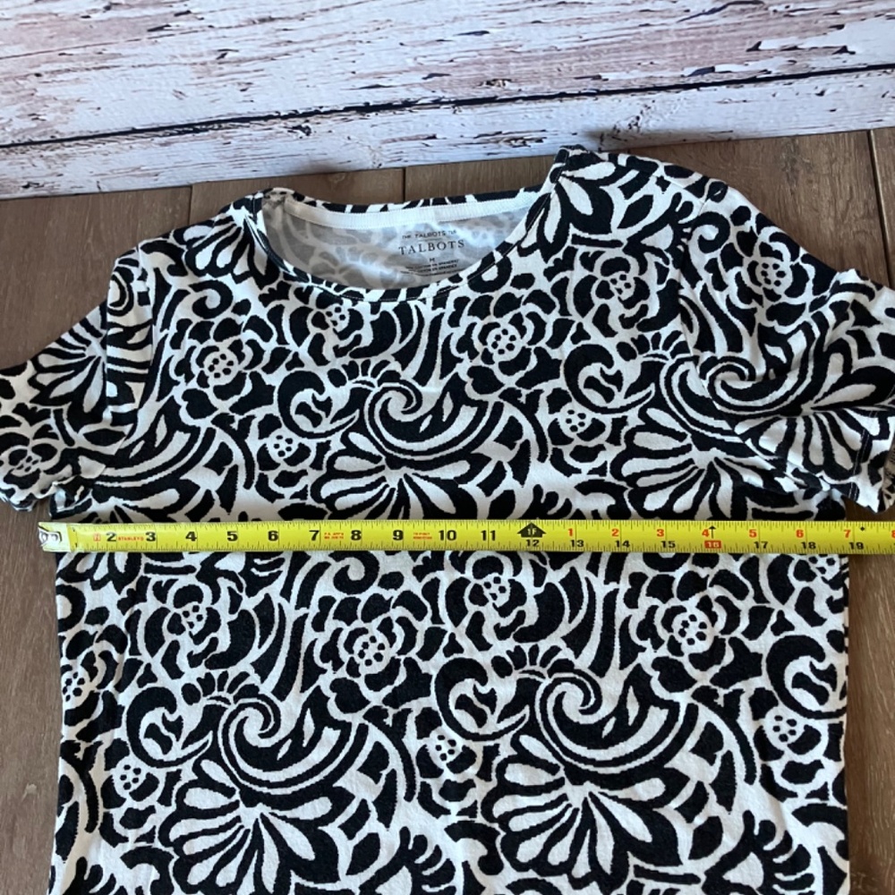 Talbots black and white floral top - Picture 3 of 6